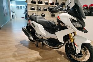 Pegeuot xp 400 gt -2024 passaggio incluso