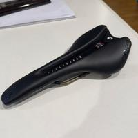 Sella Prologo Nago Evo Pas CPC Tirox 134 nero