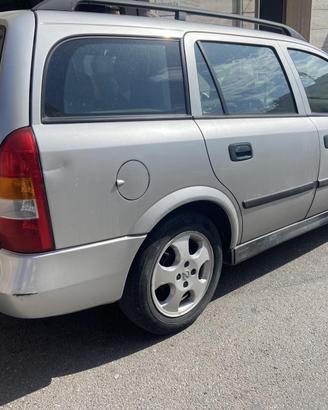 Opel Astra SW
