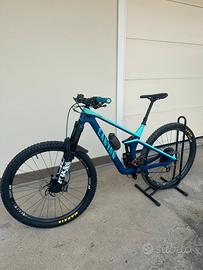 Canyon strive in carbonio taglia L