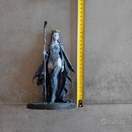 Statua Lilith, dea nera