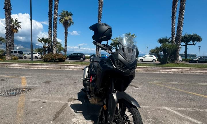 Africa Twin 1100 manuale