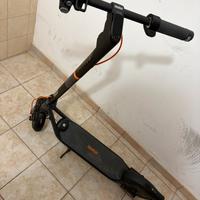 Monopattino elettrico, ninebot f2 pro