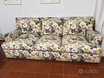 Divano lineare 3/4 posti