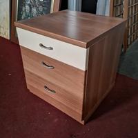 Comodino in laminato nuovo da negozio