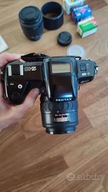 Macchina fotografica Pentax Z10 con custodia