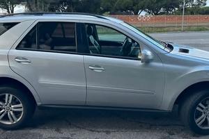 Mercedes-Benz ML320 ammortizzatori con molloni