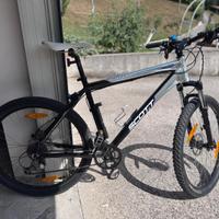 "Scott" montain bike