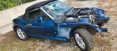 BMW Z3 restyling 1.8 benzina per ricambi (2a)