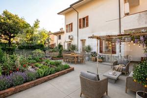 Villa bifamiliare Carrara [Bonascola 7VRG]