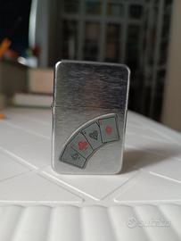 Accendino Zippo TriStar a tema Poker