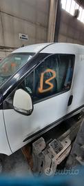 FIAT DOBLO 2015 - PORTA SINISTRA