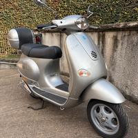 Piaggio Vespa ET4