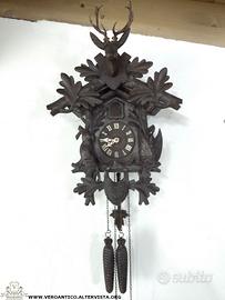 176442 Antico orologio a cucù tipo foresta nera
