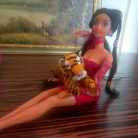 Barbie Disney Jasmine serie Aladdin con Tigrotto 