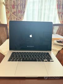 Mac book air . M3/8gb di Ram/512 gb di memoria. Ac