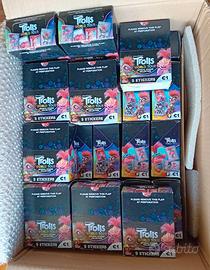 40 Box Figurine Trolls World Tour