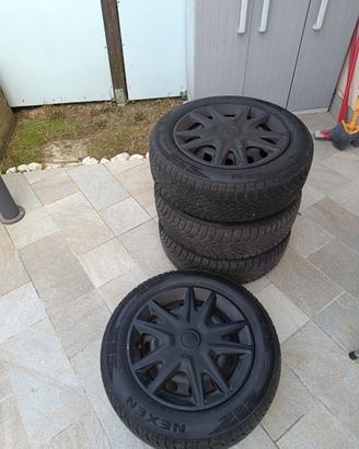 Pneumatici invernali+cerchioni Ford Fiesta 1.1 R15