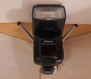 Flash Nikon SB-25