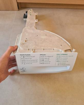 Cassetto detersivo lavatrice Ariston WMF 702