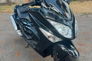Yamaha t Max 500