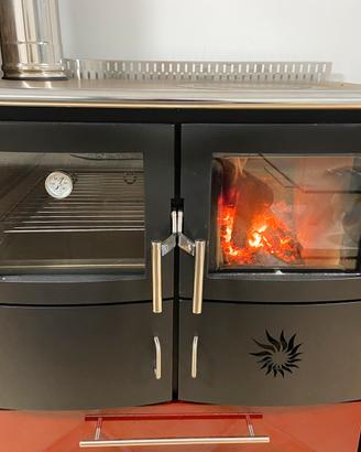 Cucina stufa e forno a legna