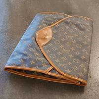Louis Vuitton, Portadocumenti trousse in pelle