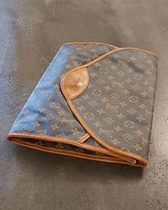 Louis Vuitton, Portadocumenti trousse in pelle