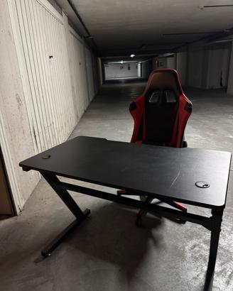 set scrivania e sedia