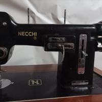 macchina da cucire Necchi 