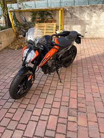 KTM Duke 790 come nuova