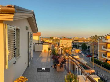 DUPLEX SEMINUOVO, COLOGNA SPIAGGIA