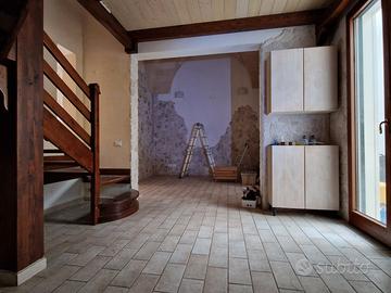 Immobile indipendente in stile rustico