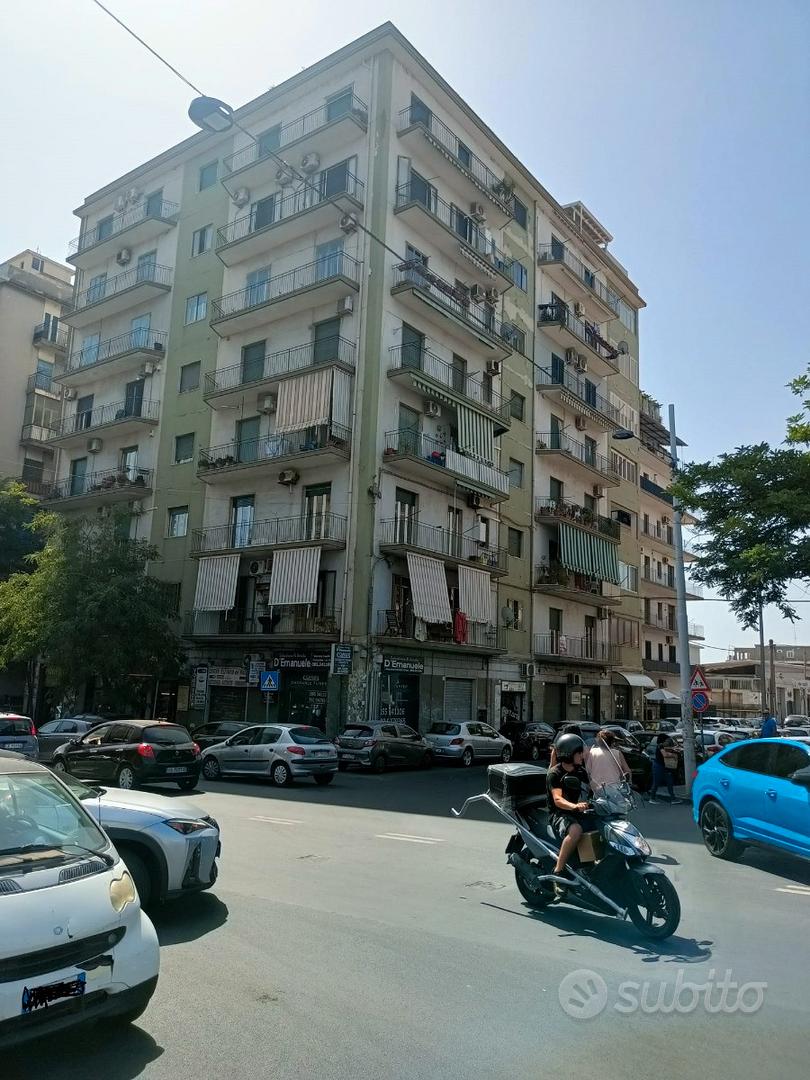 Appartamento mq 108 viale mario rapisardi - Vista 2