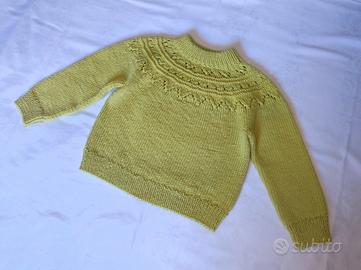 Maglioncino verde bambina ferri 