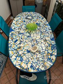 Tavolo artigianale in ceramica vietrese