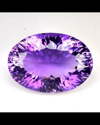 Pietra preziosa colore viola chiaro