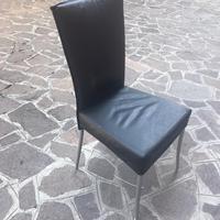 Sedie in simil pelle 50 euro tutte e 4