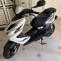 Yamaha Aerox r 50 2t 2017