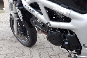 Suzuki SV 650 - 1999 perfetta