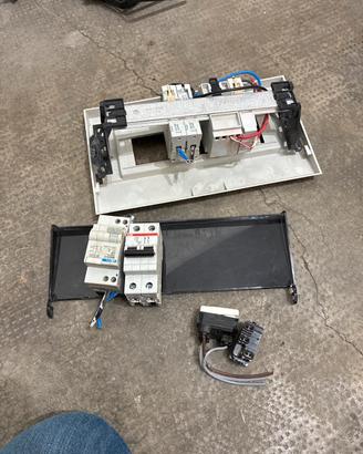 Materiale elettrico