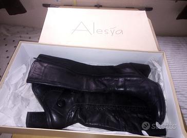 stivali neri donna n. 35 in pelle