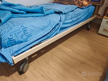 Base letto singolo in ferro con ruote 190 x 90