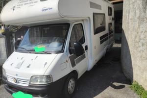 Camper mansardato 6 posti