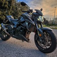 suzuki gsx s 750 yugen carbon - FINANZIABILE -