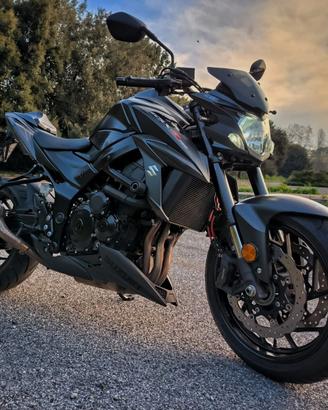 suzuki gsx s 750 yugen carbon