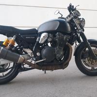 Suzuki GSX 750