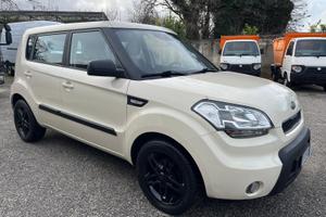 Kia soul -1.6 crdi -full-km 85000-2011