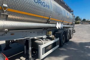 SEMIRIMORCHIO CISTERNA COMEC ADR