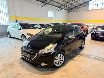 Peugeot 208 PureTech 82 5 porte Allure euro6